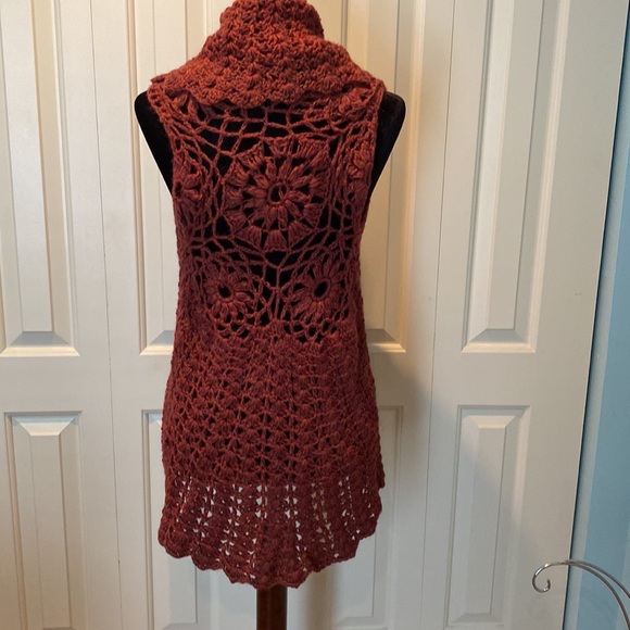 Crochet vest, 100% Alpacha, 100% hand made NWOT- in Dusty Rose color palette - Picture 6 of 14